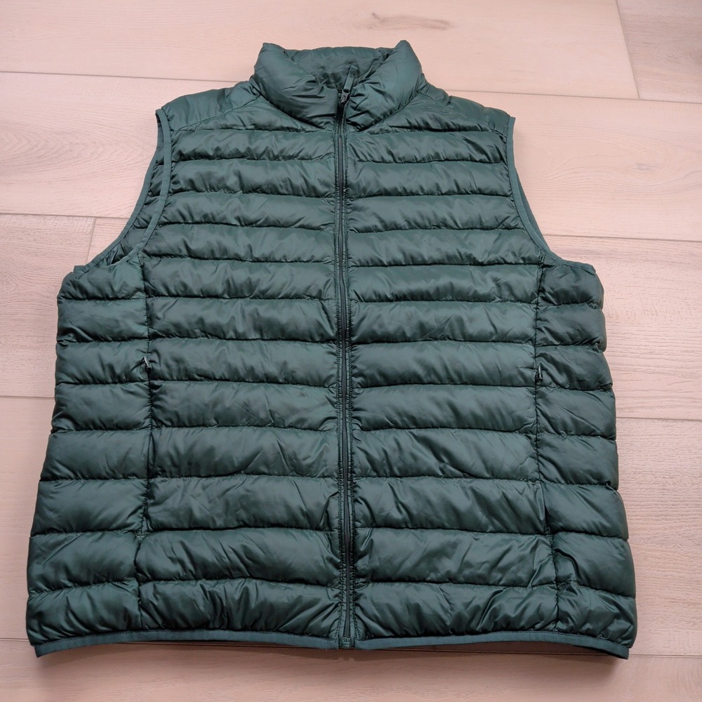 Uniqlo Ultra Light Down Vest Mens XL Green Puffer Full Zip Water Repellent 5717